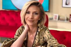 (FOTO) Adela Popescu, ședință foto cu burtica de gravidă