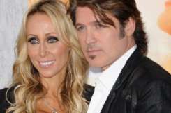 Părinții lui Miley Cyrus divorțează după un mariaj de 30 de ani