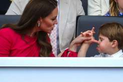 Prințul Louis cel fără astâmpăr a furat din nou spectacolul la parada finală de la Jubileul de Platină al Reginei Elisabeta a II-a