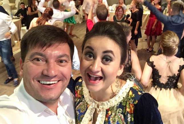 Costi Burlacu a fost surprins de cadoul fetițelor sale cu ocazia aniversării