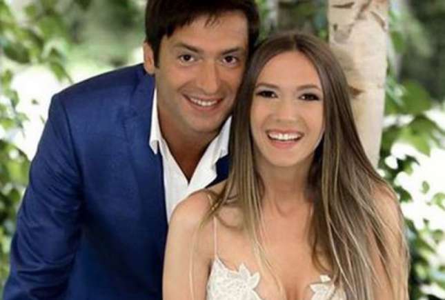 Cum au gestionat Adela Popescu și Radu Vâlcan momentele dificile în relație