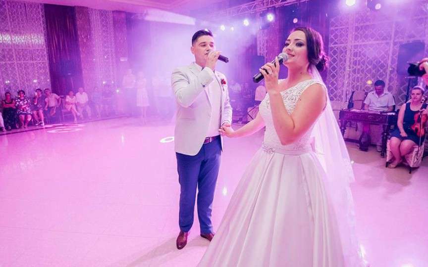 Încă o interpretă de la noi a devenit mamă