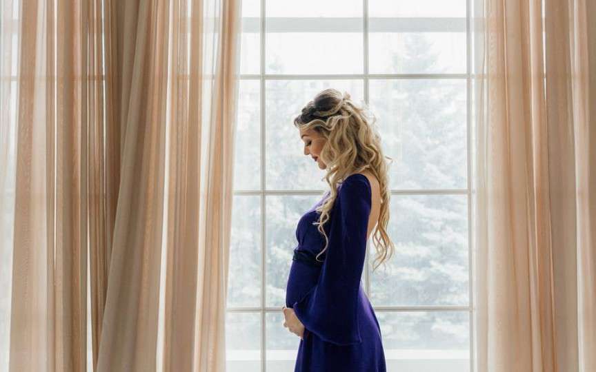 (FOTO) Încă o mămică în showbiz-ul autohton. Gloria Gorceag este însărcinată!