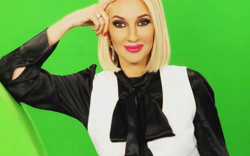 Prezentatoarea Lera Kudreavțeva a arătat implantul mamar care i s-a spart și a povestit cum a descoperit problema