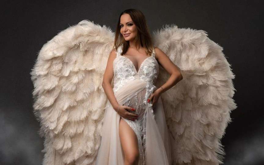 Andreea Antonescu a născut. Ce postare a făcut proaspăta mămică