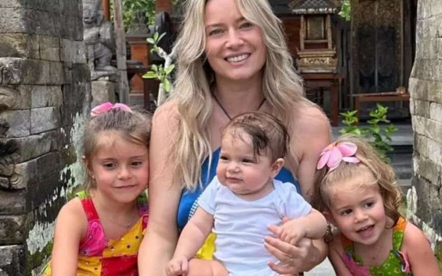 Laura Cosoi crede că e „periculos” concediul de maternitate. Cum își explică părerea