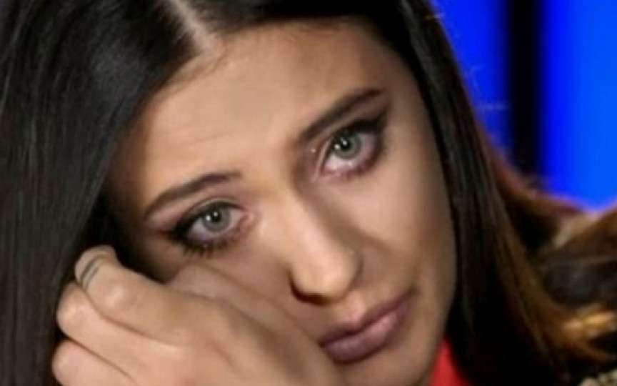 Antonia, nevoită să urce pe scenă și să cânte la doar câteva ore după ce a primit cea mai tristă veste. „Îmi băteau în dubă, urlau, dar nu aveam ce să fac”