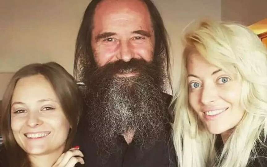 Ce se întâmplă cu tatăl artistei Delia. Toată familia este în alertă