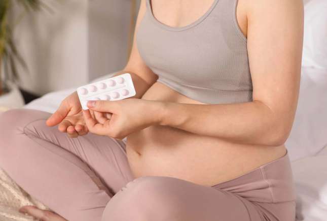 Sarcina și endometrioza: Ce trebuie să știi, ce mituri să eviți și cum îți poți susține fertilitatea
