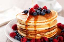 Clătite americane – rețetă de pancakes pufoase