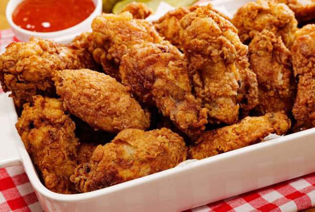 Delicii la tine acasă. Aripioare picante, ca la KFC