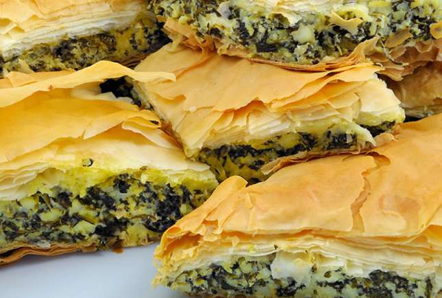 Plăcintă cu spanac, un aperitiv delicios la început de vară