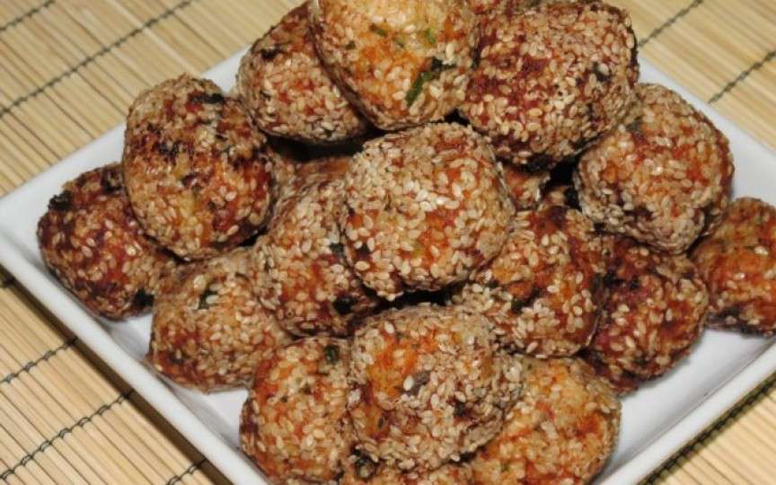 Chifteluțe de curcan cu legume