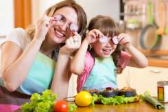 Află cum să creezi obiceiuri sănătoase în alimentaţia copilului tău