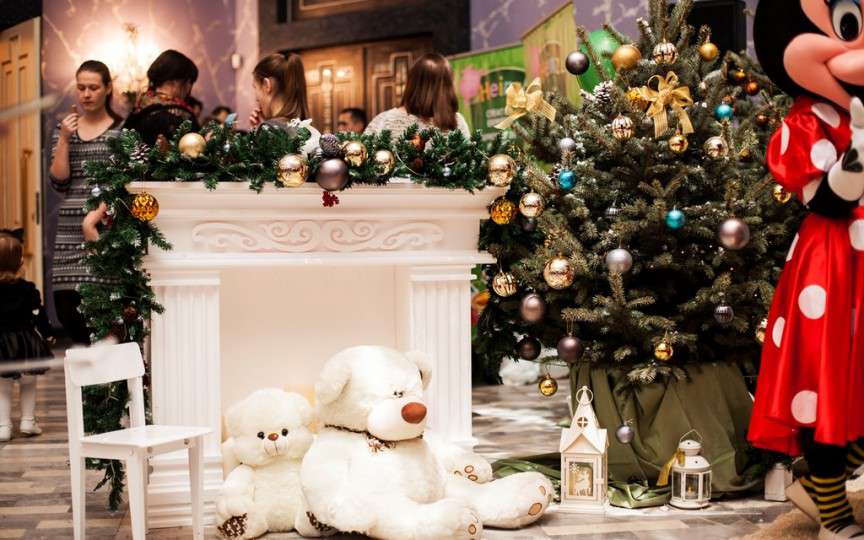 Decorul de Crăciun – de la necesitate la tendință