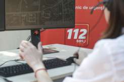 O fetiță de 3 ani a sunat la 112 și a spus că tatăl ei a ucis-o pe mama sa. Ce au descoperit polițiștii