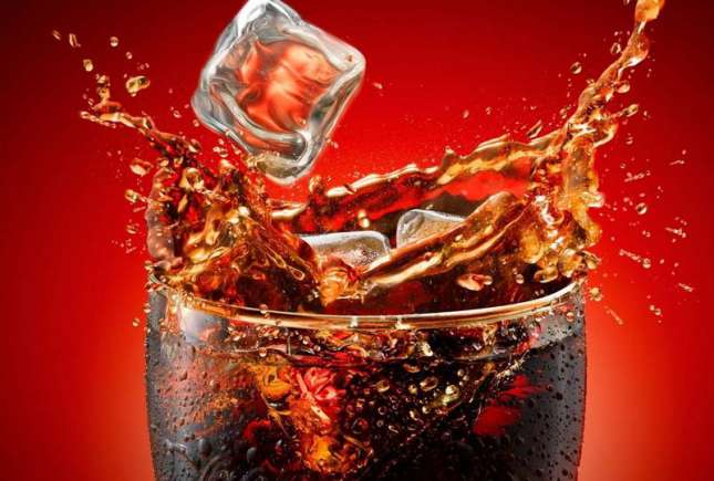 Coca-Cola retrage mai multe băuturi din Europa din cauza contaminării cu clorat – ce trebuie să știi