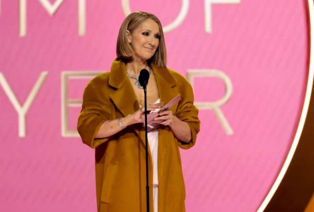 Celine Dion, apariție spectaculoasă la o prezentare de modă