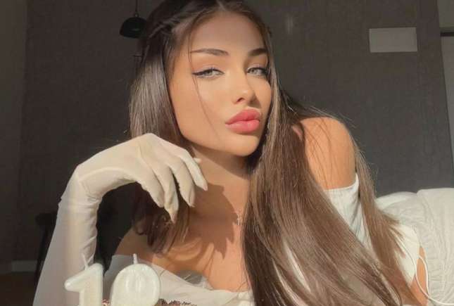 Andreea Bostănică și-a sărbătorit ziua de naștere în lux și opuleță la Paris