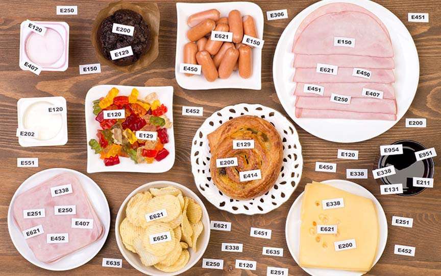 Produse care conțin peste 10 E-uri. Ce trebuie să știi înainte de a le consuma