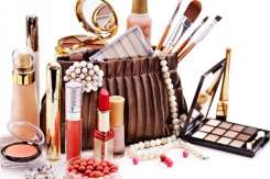 Care este adevăratul termen de valabilitate al produselor cosmetice din geanta ta