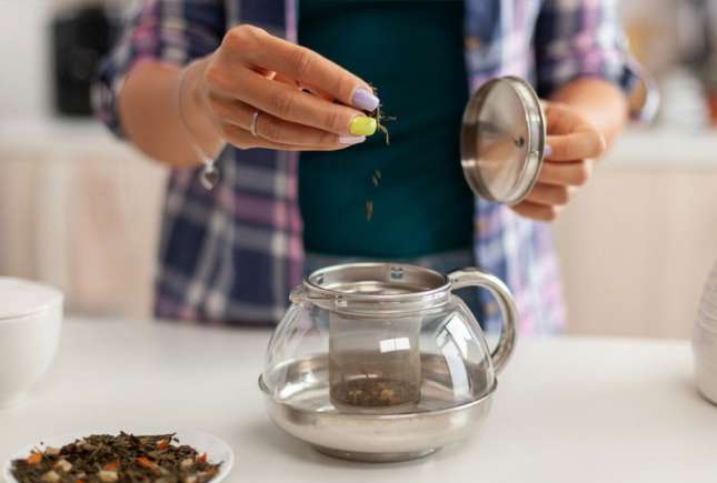 Greșeala pe care o faci când prepari ceai – Cum să eviți microplasticele și să obții o infuzie perfectă