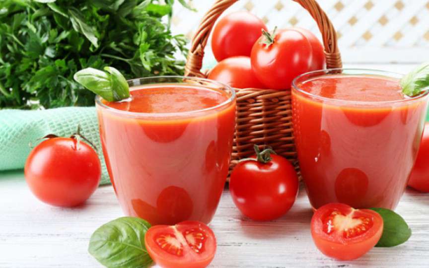 Sucul de roşii – o comoară de vitamine, care ne protejează inclusiv de cancer
