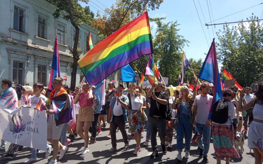 Autoritățile au cheltuit 4 milioane de lei pentru a asigura paza paradei LGBT