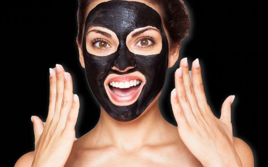Află cum faci acasă renumita mască de îndepărtare a punctelor negre (Black mask)