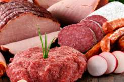 Ce înseamnă, de fapt, carne procesată. Toți o cumpără, dar nu cunosc adevărul
