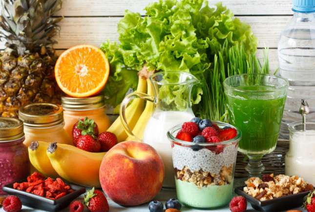 Cum îţi refaci organismul după sărbători. Ce alimente trebuie să consumi