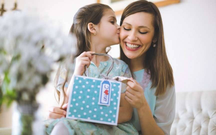 Cum ești ca mamă în funcție de zodia ta