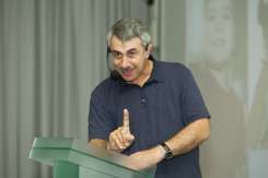 Komarovskii explică din ce cauză poate apărea febră la copii fără alte simptome