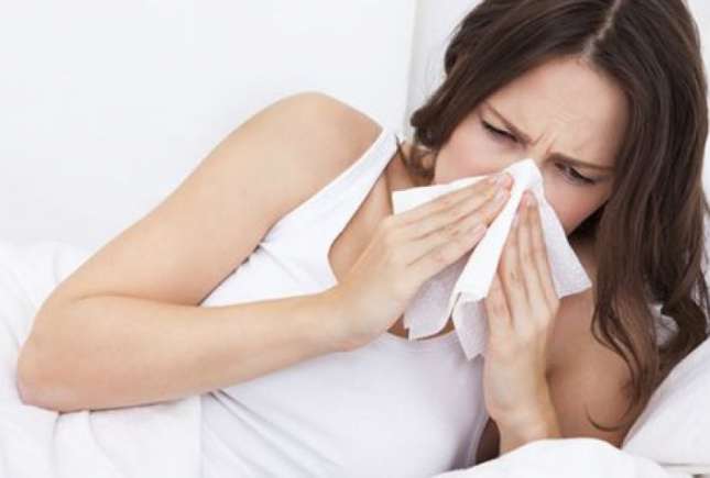 5 soluții naturale de desfundare a nasului când ai răcit
