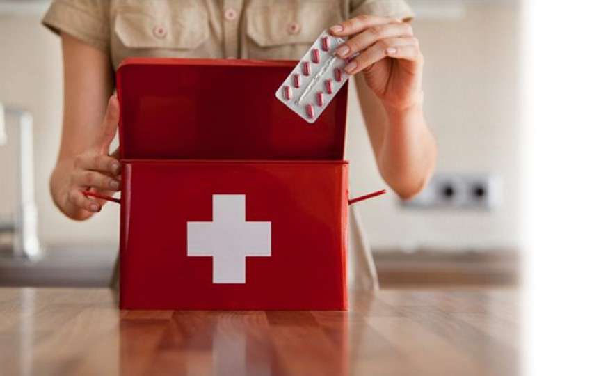 Ce trebuie să conțină trusa medicală de vacanță a copilului