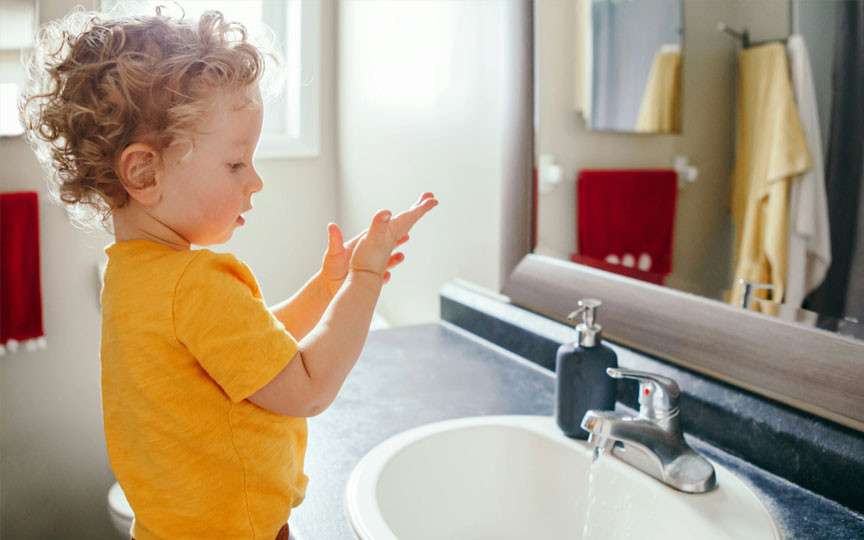 Viermii intestinali la copii: 6 mituri periculoase în care încă se crede