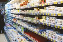 Lactatele din comerț pentru copii pot fi mega calorice sau conţin chimicale