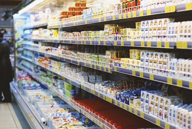 Lactatele din comerț pentru copii pot fi mega calorice sau conţin chimicale
