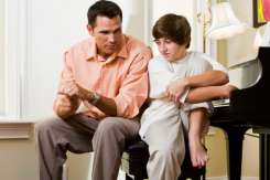 Sfaturile psihoterapeutului cum să le vorbim copiilor despre sexualitate şi să-i ţinem departe de abuzuri