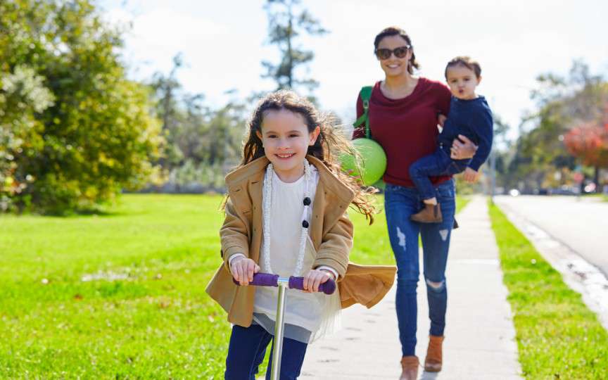 Plimbările în parc cu copiii - cum evităm pericolele?