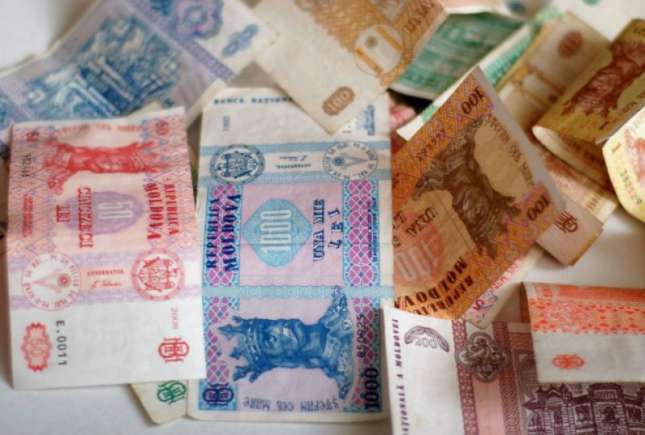 Taxele de înscriere în școli și grădinițe vor fi interzise începând cu anul 2019