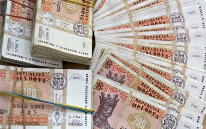 Direcția educație a capitalei spune pentru ce este interzis să se adune bani în instituțiile de învățământ