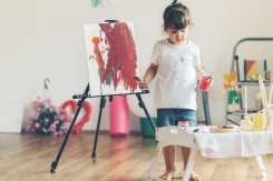 9 pași simpli pentru a crește un copil creativ