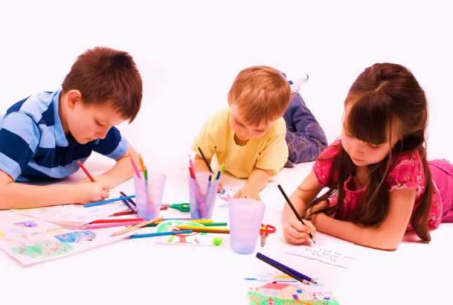 Activităţi şi cursuri gratuite pentru copii şi adolescenţi. Lista centrelor din Chişinău