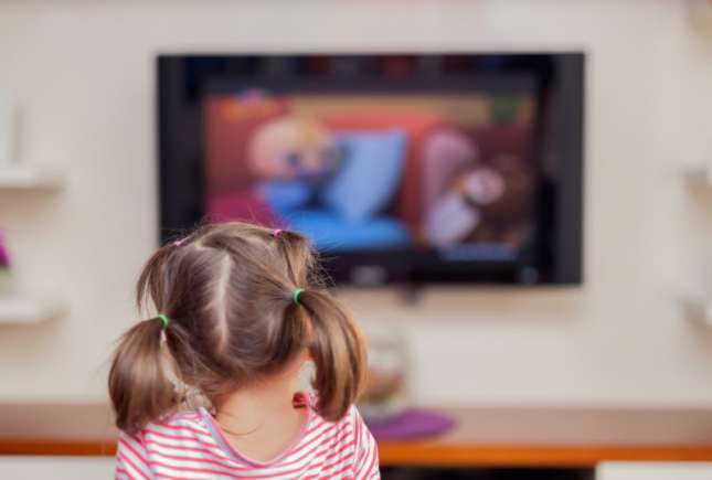 Psihoterapeut: Topul desenelor animate la care copiii între 2 și 6 ani nu ar trebui expuși
