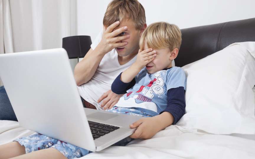 5 reguli pentru siguranţa copiilor pe internet