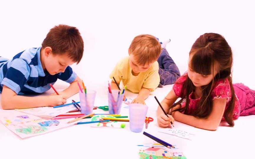 Activităţi şi cursuri gratuite pentru copii şi adolescenţi. Lista centrelor din Chişinău