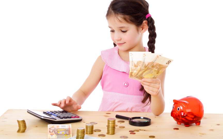 Cum să-ți înveți copilul valoarea banilor. Educație financiară pentru cei mici