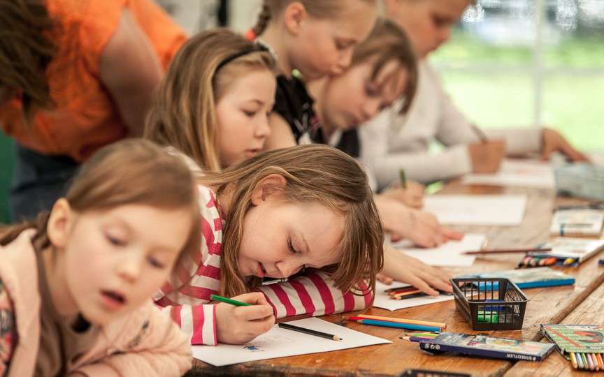 Notele bune la şcoală nu garantează succesul unui elev