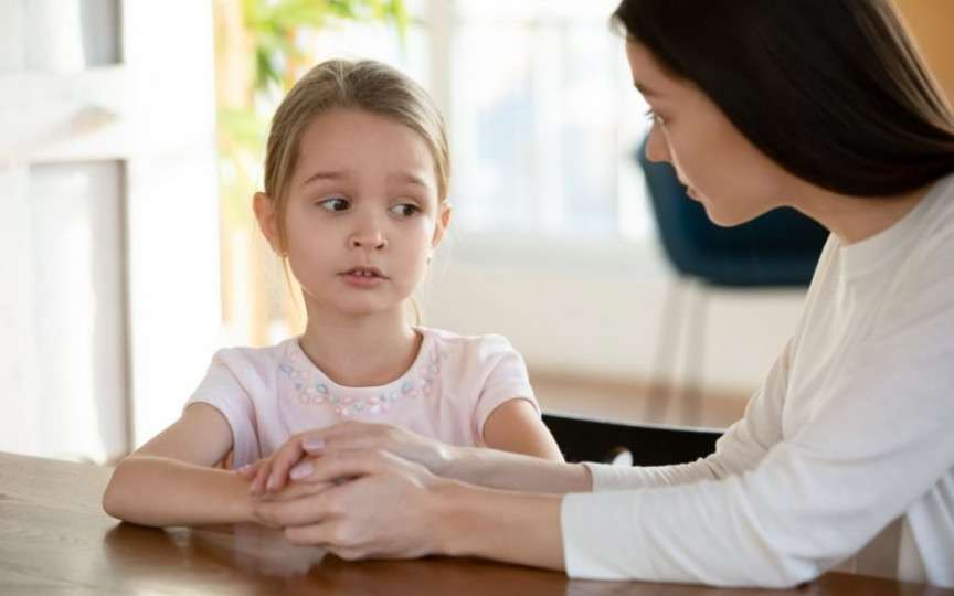 6 metode învechite de parenting pe care ar trebui să le dăm uitării